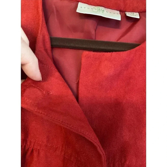 Studio Works Size 12 Red Faux Suede Jacket Knit Sleeves Magnet Closure - Picture 4 of 6